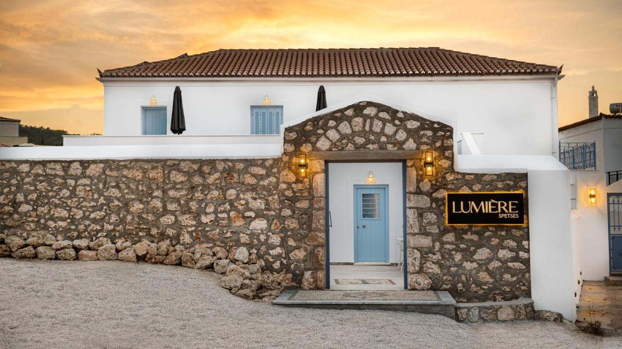 Lumiere Spetses Hotel ภายนอก รูปภาพ