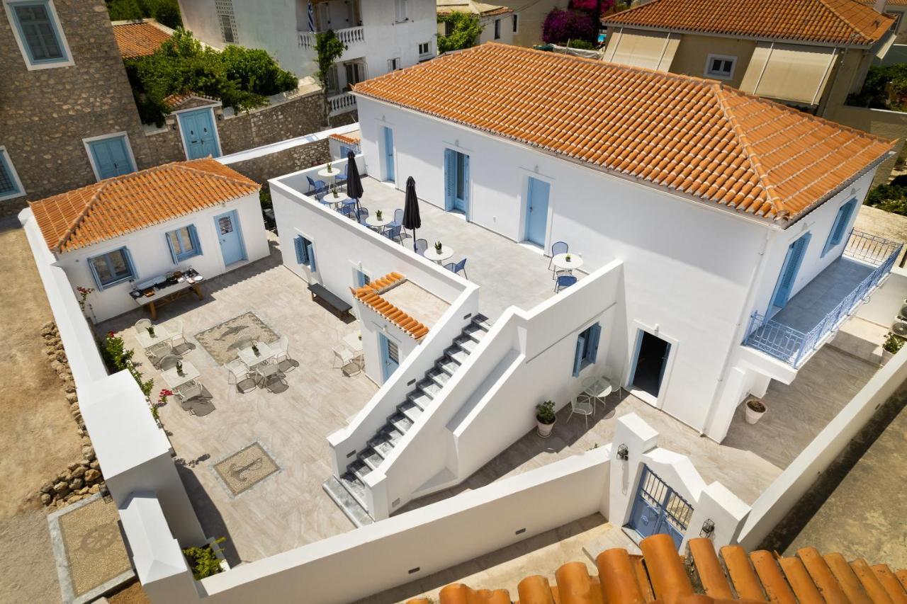 Lumiere Spetses Hotel ภายนอก รูปภาพ