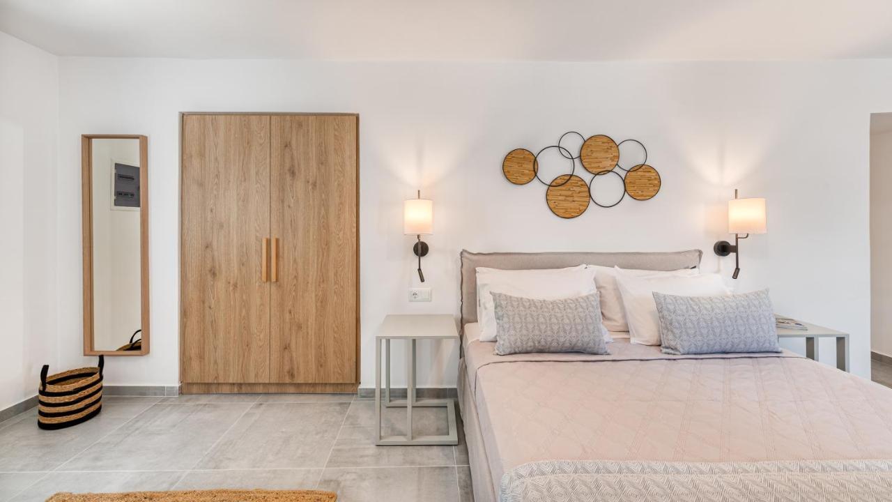 Lumiere Spetses Hotel ภายนอก รูปภาพ