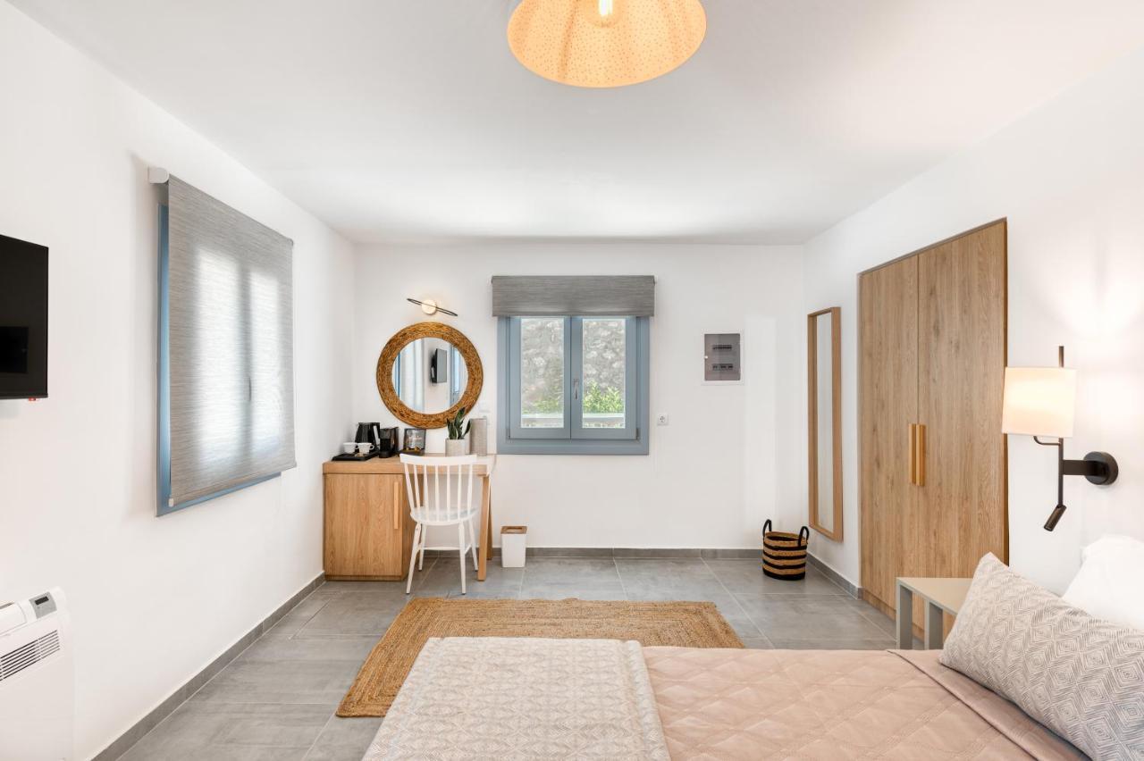 Lumiere Spetses Hotel ภายนอก รูปภาพ