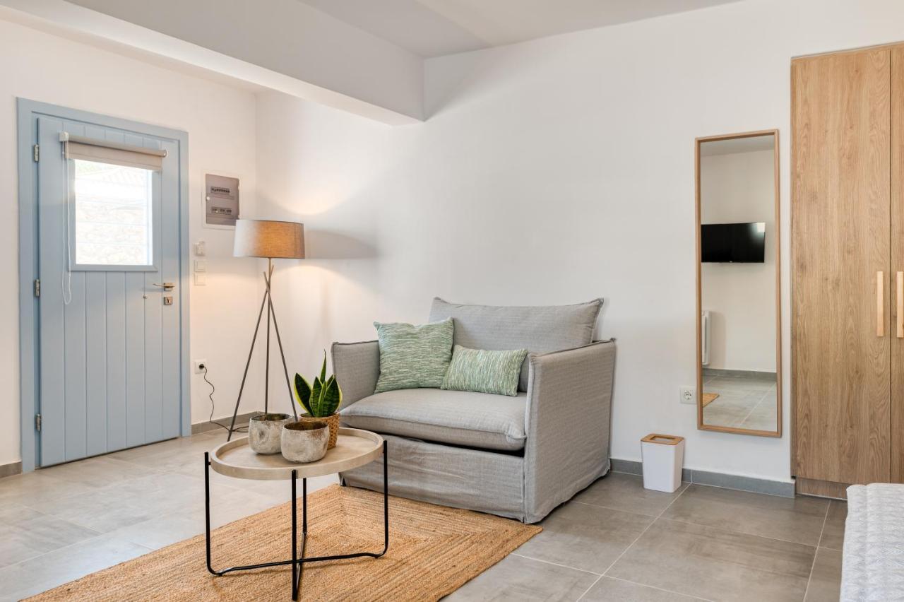 Lumiere Spetses Hotel ภายนอก รูปภาพ