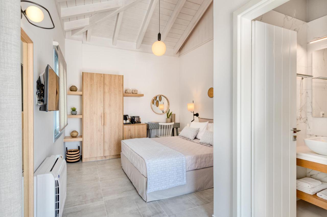 Lumiere Spetses Hotel ภายนอก รูปภาพ