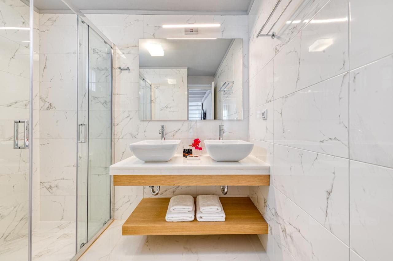 Lumiere Spetses Hotel ภายนอก รูปภาพ
