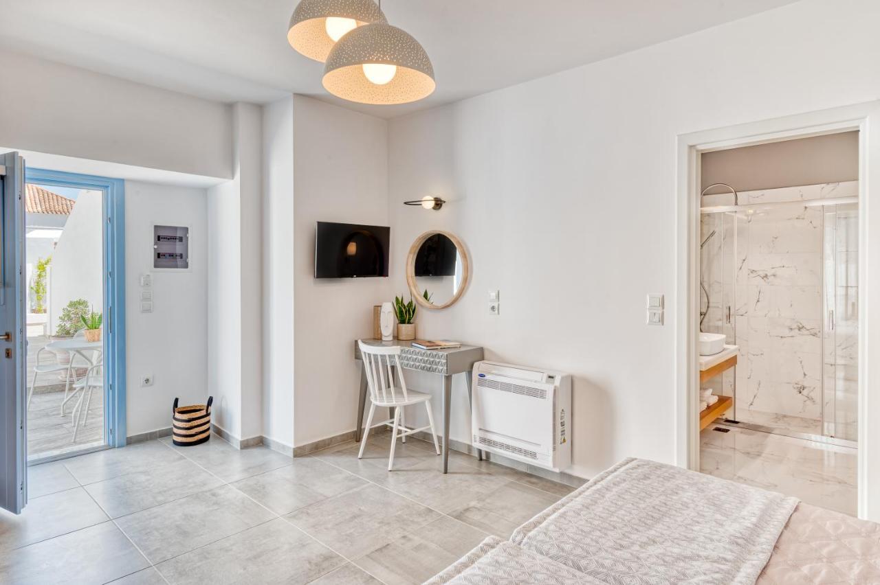 Lumiere Spetses Hotel ภายนอก รูปภาพ