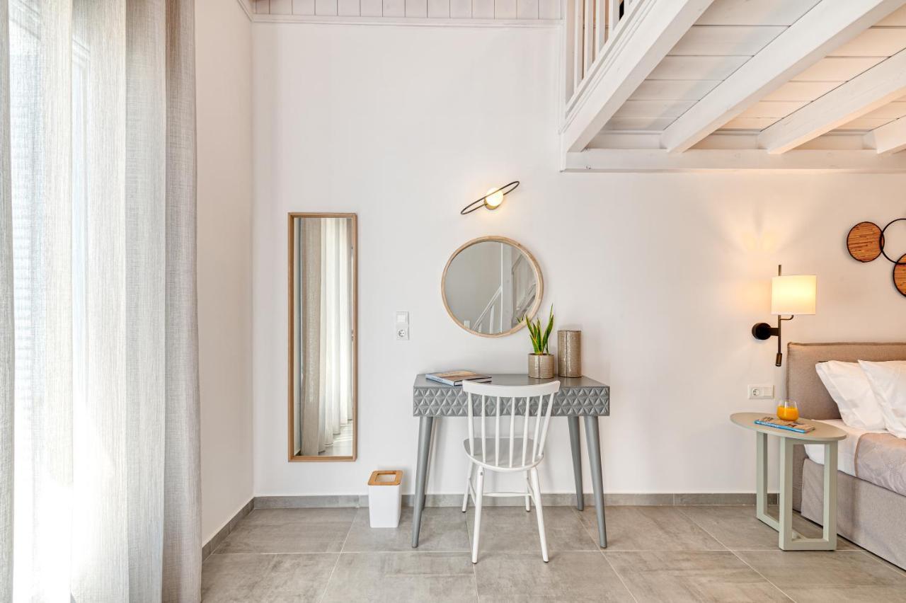 Lumiere Spetses Hotel ภายนอก รูปภาพ