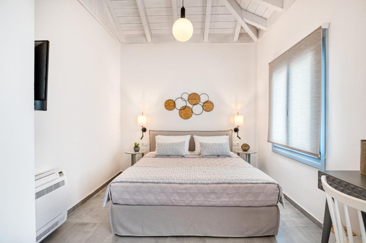 Lumiere Spetses Hotel ภายนอก รูปภาพ